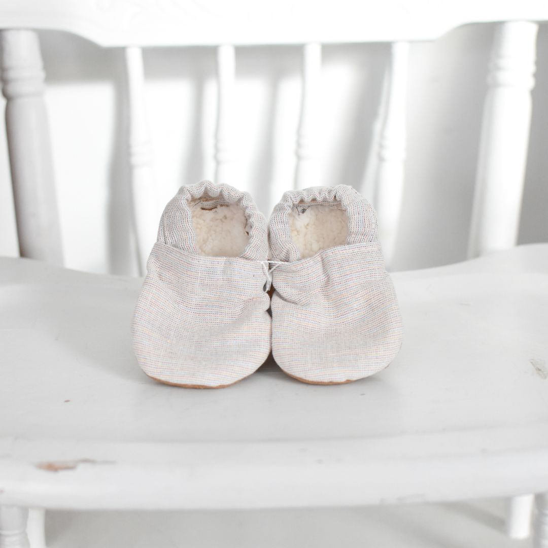 B O O T I E S | Rainbow Linen | 3-6 months