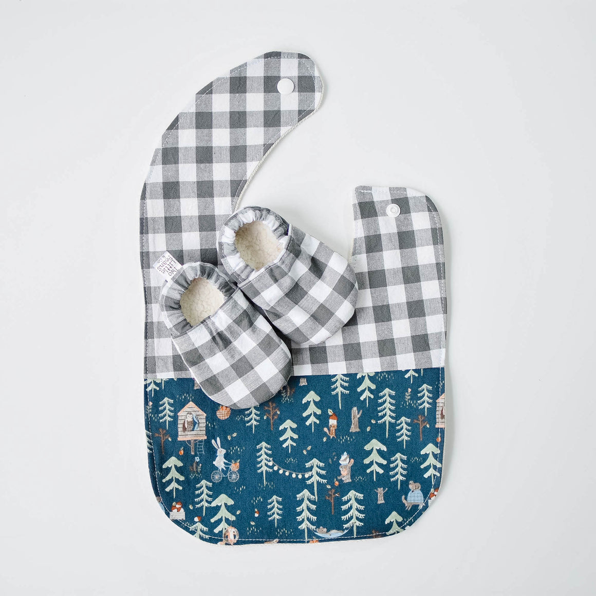 G I F T S E T S | Bib & Booties | Forest